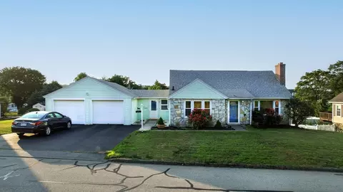 183 Orient St, Worcester, MA 01604