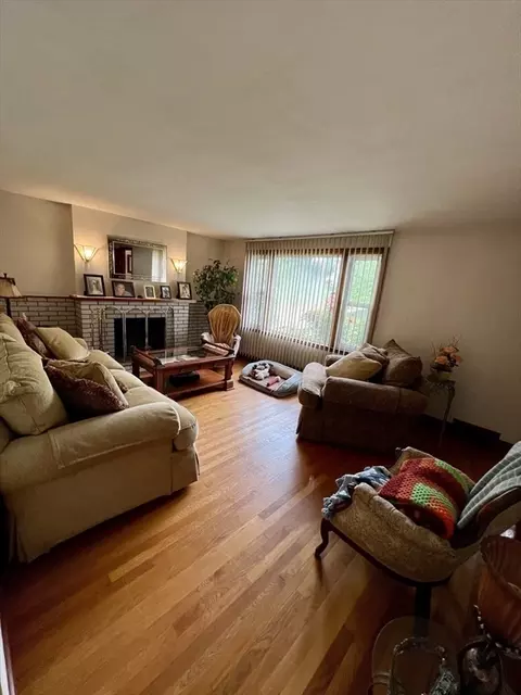 183 Orient St, Worcester, MA 01604 photo 10