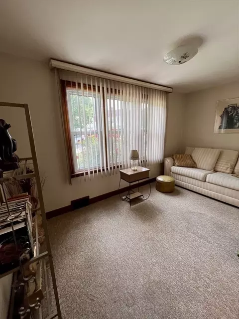 183 Orient St, Worcester, MA 01604 photo 15