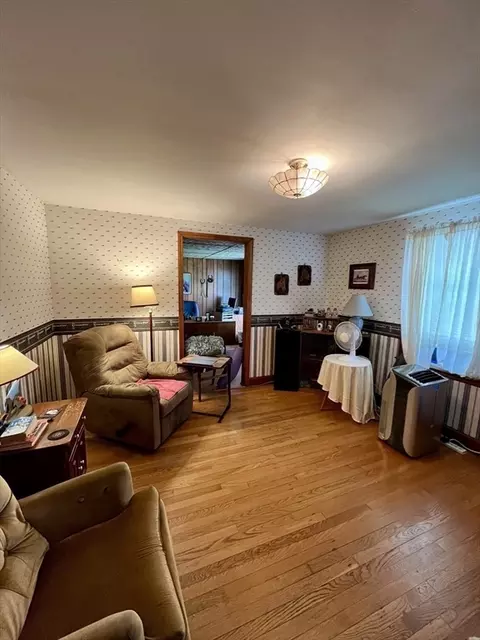 183 Orient St, Worcester, MA 01604 photo 14