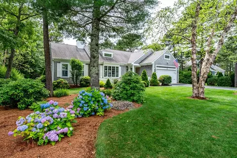 23 Eagle, Cotuit, MA 02635