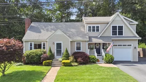 29 Belmore Rd, Natick, MA 01760