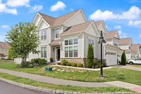 1 Lansing Way #1, Millis, MA 02054
