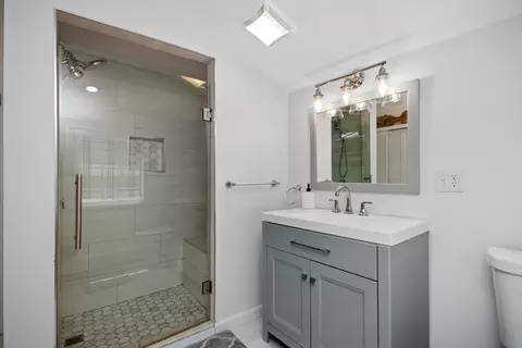 117 Hampton Cir, Hull, MA 02045 photo 14