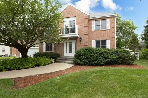 12 Sandy Pond Ln, Easton, MA 02356