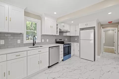 41 Williams St, Braintree, MA 02184