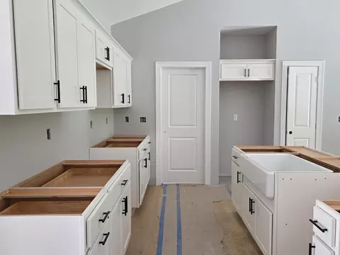 65 Adams Rd, Townsend, MA 01469