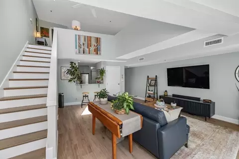 348 Rantoul St #305, Beverly, MA 01915