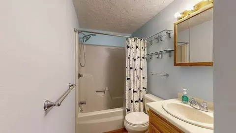 18 Massasoit Rd #B, Worcester, MA 01604 photo 18