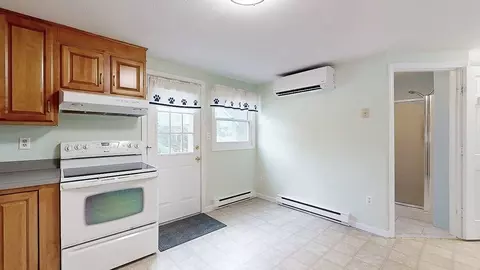 18 Massasoit Rd #B, Worcester, MA 01604 photo 10