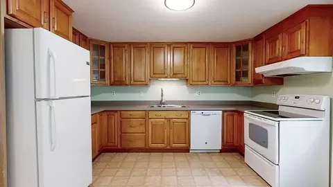 18 Massasoit Rd #B, Worcester, MA 01604 photo 8