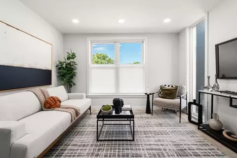 602 Canterbury #8, Roslindale, MA 02131
