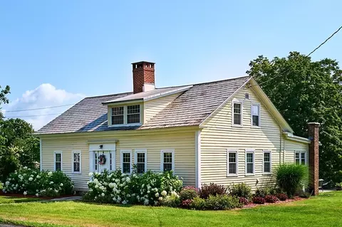 971 Bernardston Rd, Greenfield, MA 01301