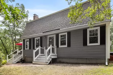 131 Rattlesnake Hill Rd, Andover, MA 01810