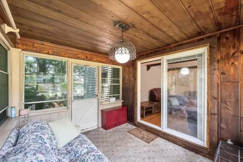Exterior - 36 Yamaska Rd, Springfield, MA 01118 photo 5 of 5