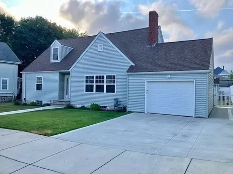 47 Valentine St, New Bedford, MA 02744