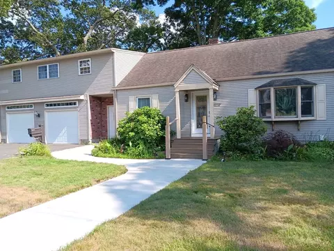 77 Reed St, Chicopee, MA 01020