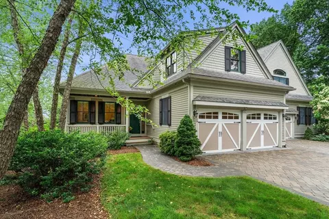 62 Summit Rd #62, Belmont, MA 02478