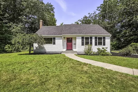159 Gardner St, Hingham, MA 02043