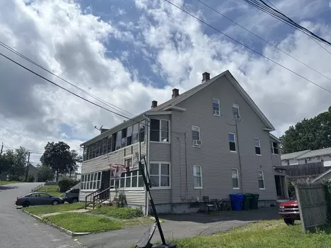 176-178 Corthell St, Springfield, MA 01151 photo 3