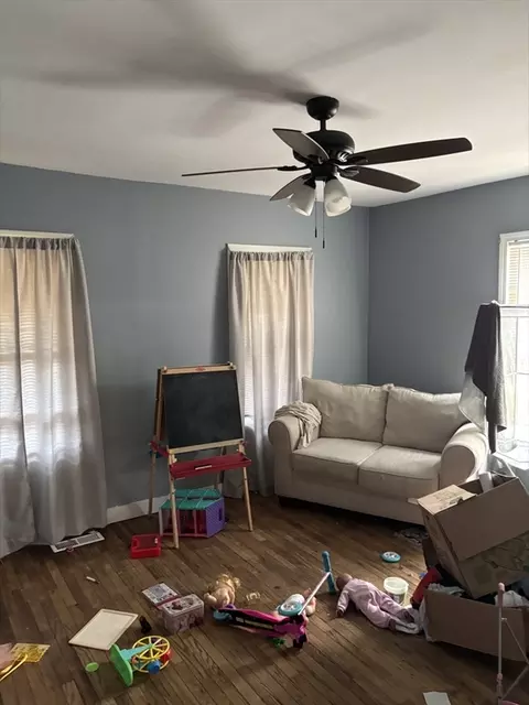 176-178 Corthell St, Springfield, MA 01151 photo 12