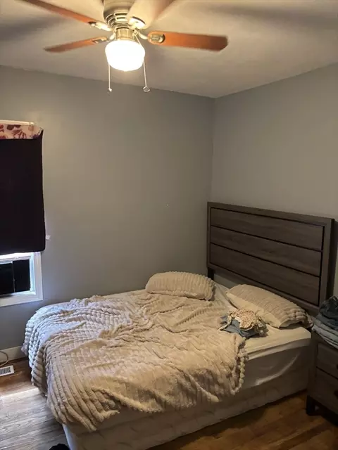 176-178 Corthell St, Springfield, MA 01151 photo 13