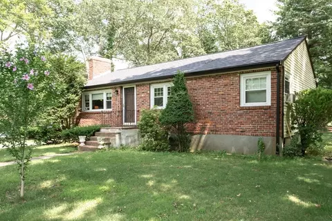 36 Sybil St, Walpole, MA 02081