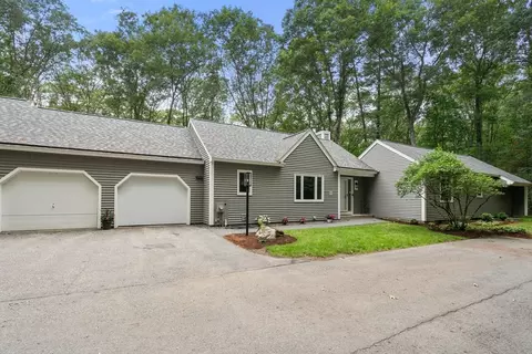 10 Steepletree Ln #10, Wayland, MA 01778