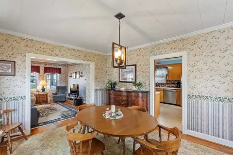 Dining - 40 Robillard St, Gardner, MA 01440 photo 4 of 4