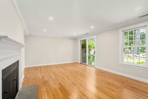 Living - 80 Jericho Rd #80, Weston, MA 02493 photo 1 of 2