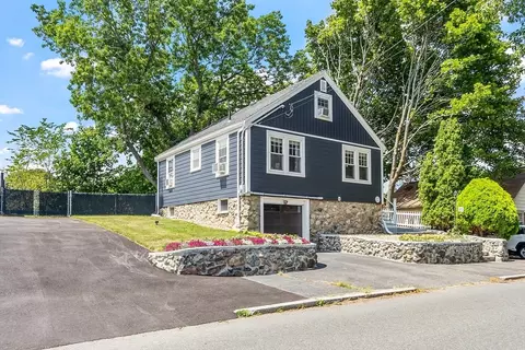 25 Roanoke St, Lynn, MA 01904