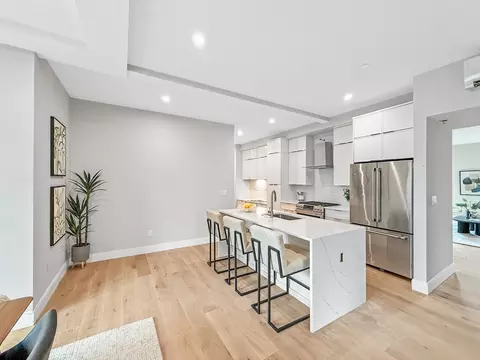 1 Marion St #4, Cambridge, MA 02141