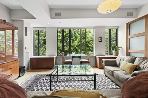 1313 Washington St #305, Boston, MA 02118