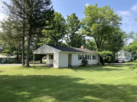 17 John St, Easthampton, MA 01027 photo 3
