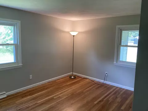 17 John St, Easthampton, MA 01027 photo 10