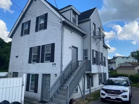 13 Plain St # -R, Taunton, MA 02780