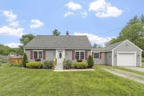 3 Park Rd, Ashby, MA 01431