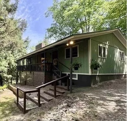 207 Lakeside Dr, Haverhill, NH 03785