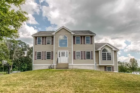 9 Cart Path Rd, Dracut, MA 01826