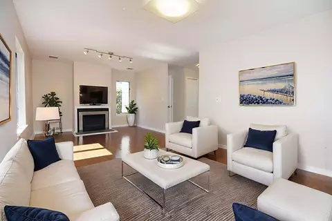 171 Swanton St #64, Winchester, MA 01890