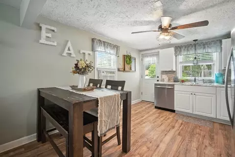 240 El Paso St, Springfield, MA 01104 photo 5