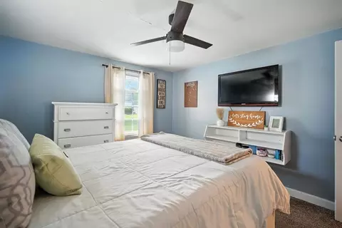 240 El Paso St, Springfield, MA 01104 photo 14