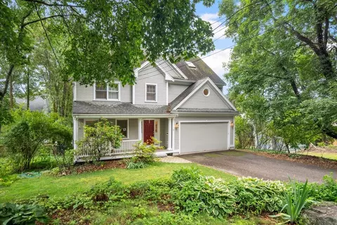 51 Vine St, Lexington, MA 02420