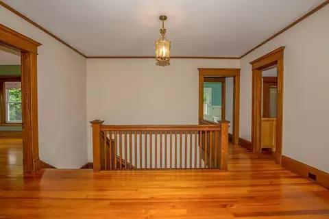 Entry Way - 244 Springfield St, Springfield, MA 01107 photo 4 of 5