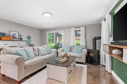 11 Heroult Rd, Worcester, MA 01606 photo 8
