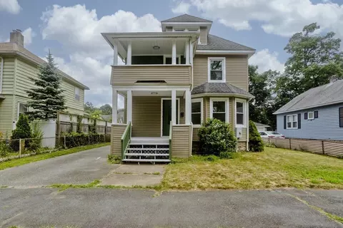 191 Phoenix Ter, Springfield, MA 01104 photo 2