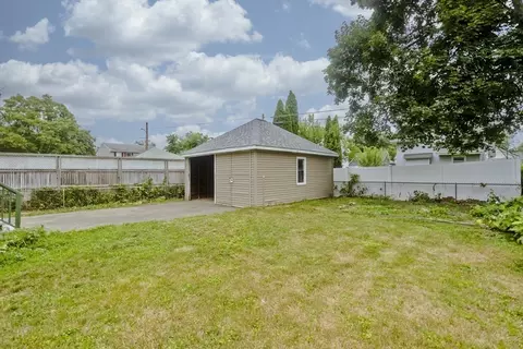 191 Phoenix Ter, Springfield, MA 01104 photo 34