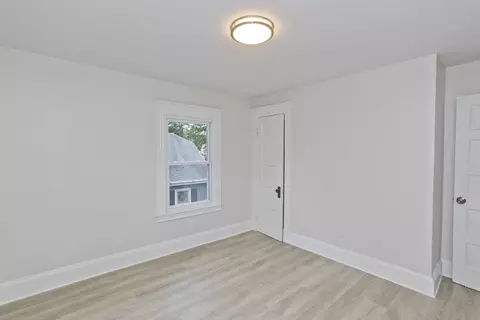 191 Phoenix Ter, Springfield, MA 01104 photo 22