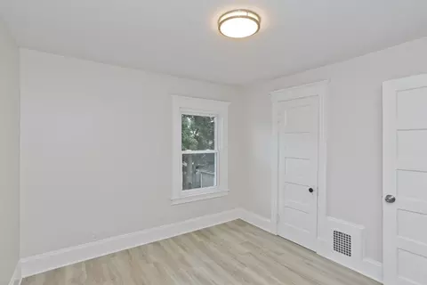 191 Phoenix Ter, Springfield, MA 01104 photo 19