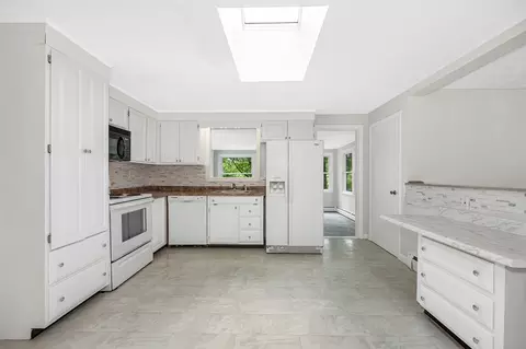 15 Valley Rd, Danvers, MA 01923 photo 10